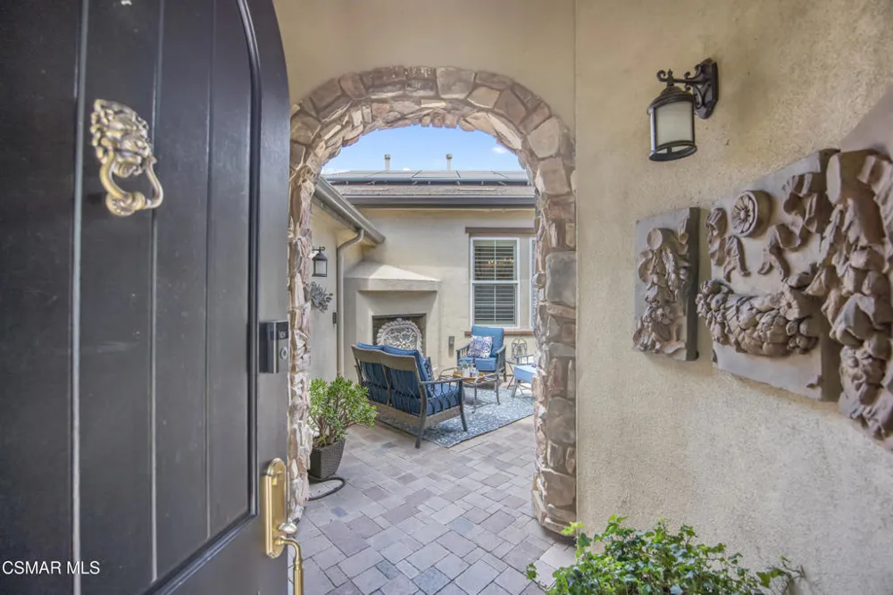 13233 Bent Grass Place Moorpark, CA 93021