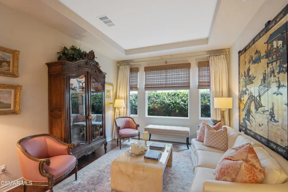 13233 Bent Grass Place Moorpark, CA 93021