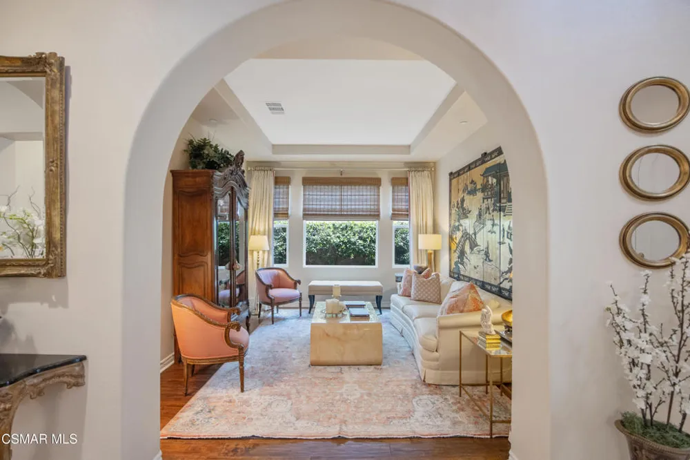 13233 Bent Grass Place Moorpark, CA 93021