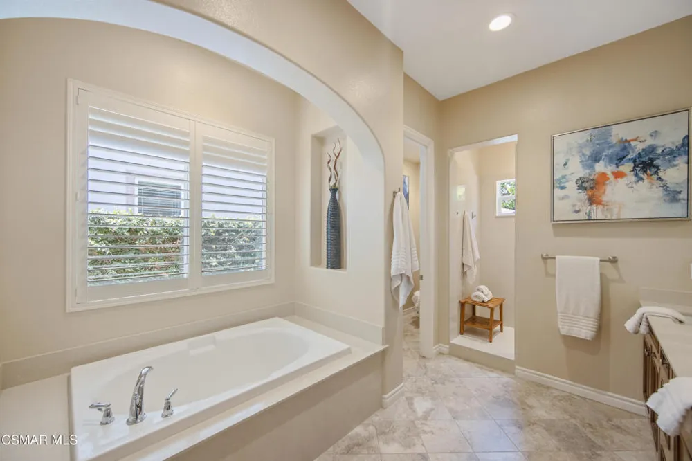 13233 Bent Grass Place Moorpark, CA 93021