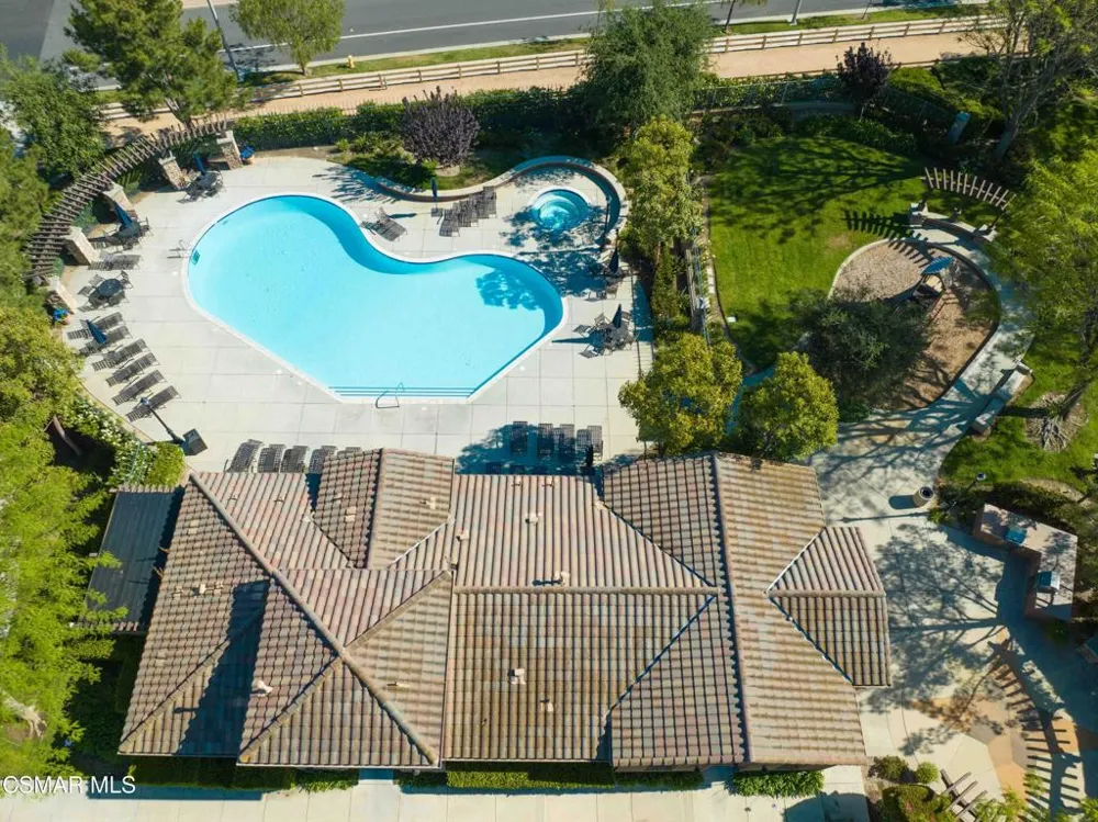 13233 Bent Grass Place Moorpark, CA 93021