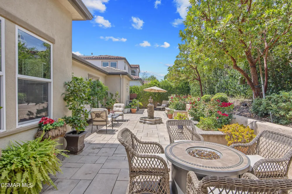 13233 Bent Grass Place Moorpark, CA 93021