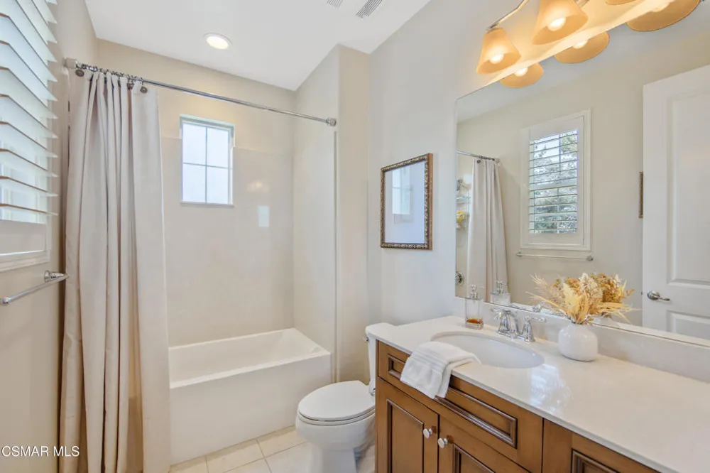 13233 Bent Grass Place Moorpark, CA 93021