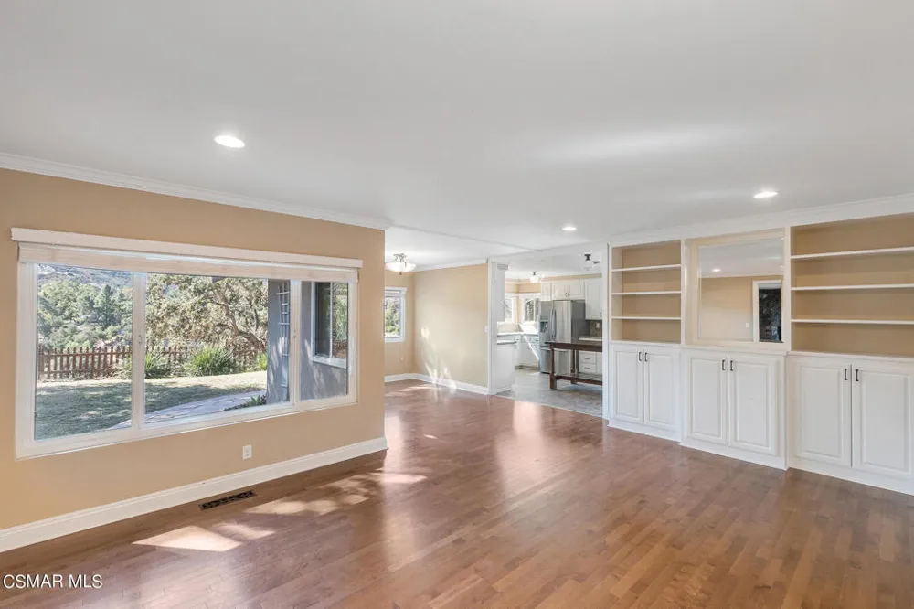 167 Rimrock Road Thousand Oaks, CA 91361