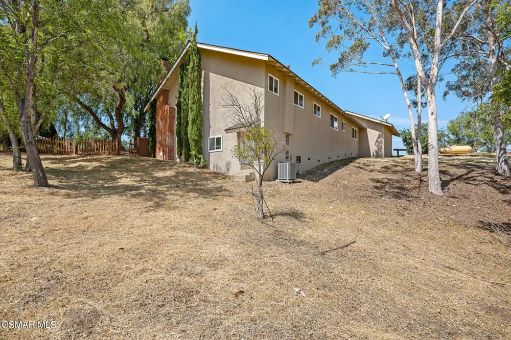 167 Rimrock Road Thousand Oaks, CA 91361