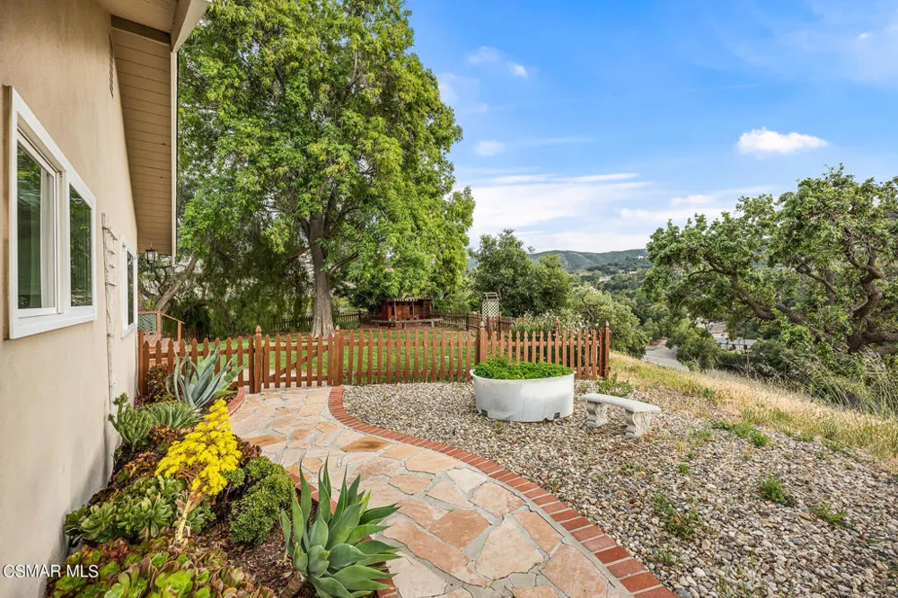 167 Rimrock Road Thousand Oaks, CA 91361