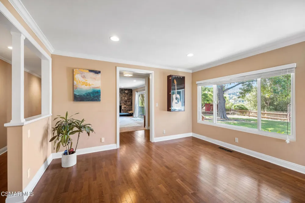 167 Rimrock Road Thousand Oaks, CA 91361