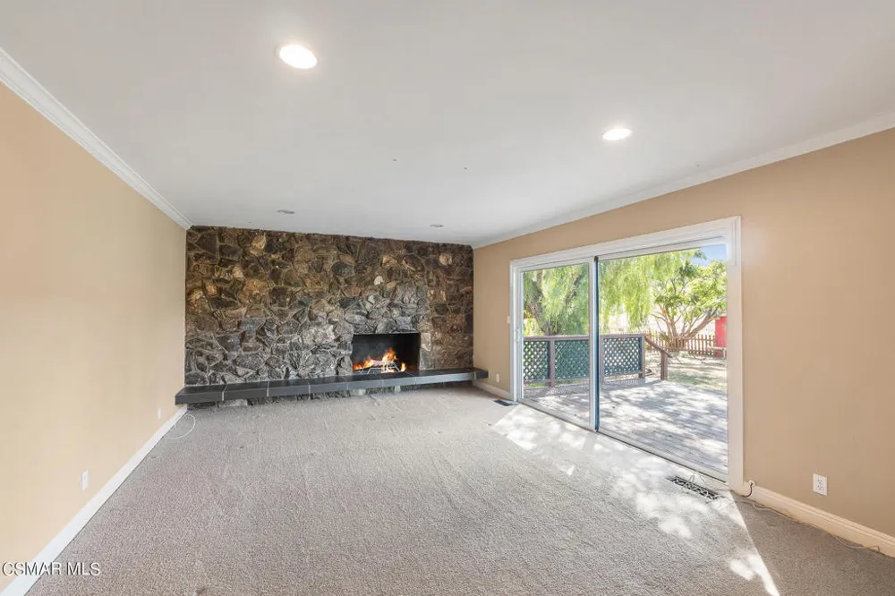 167 Rimrock Road Thousand Oaks, CA 91361