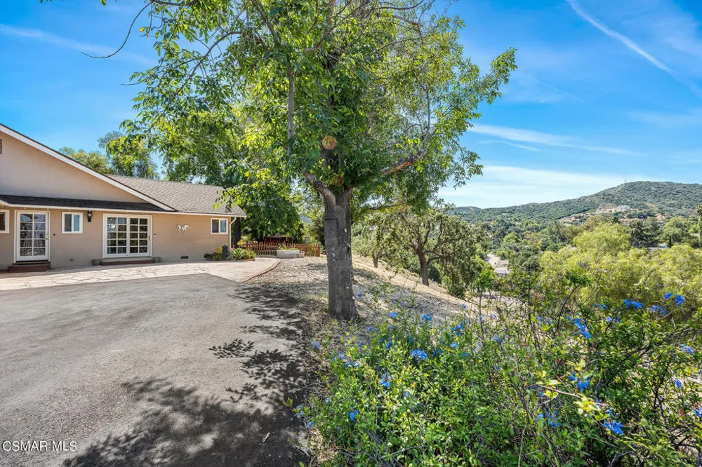 167 Rimrock Road Thousand Oaks, CA 91361