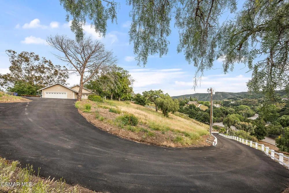 167 Rimrock Road Thousand Oaks, CA 91361