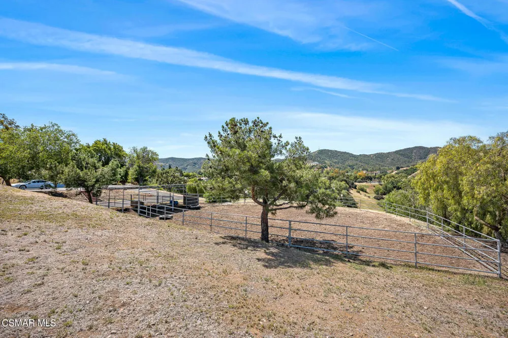167 Rimrock Road Thousand Oaks, CA 91361
