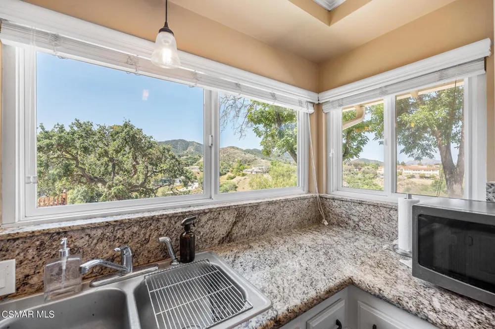 167 Rimrock Road Thousand Oaks, CA 91361