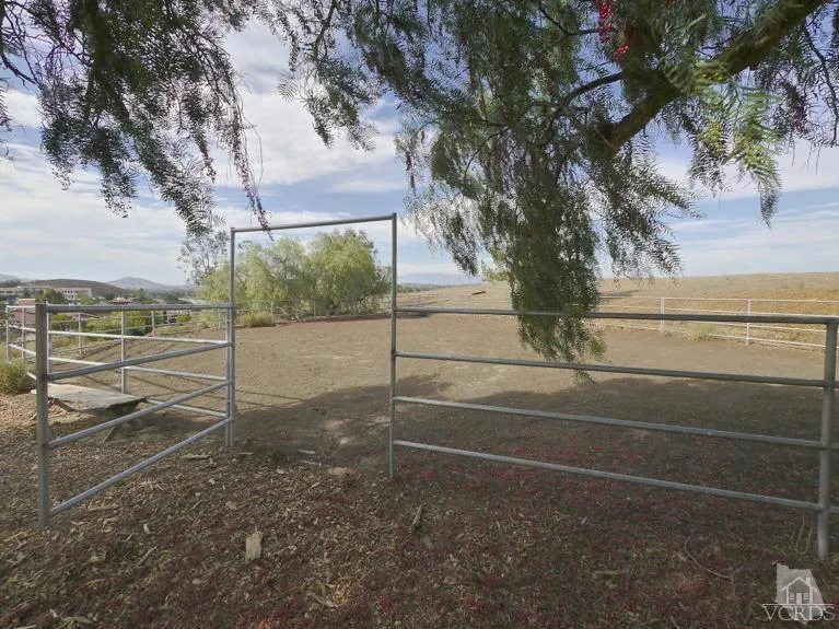 167 Rimrock Road Thousand Oaks, CA 91361
