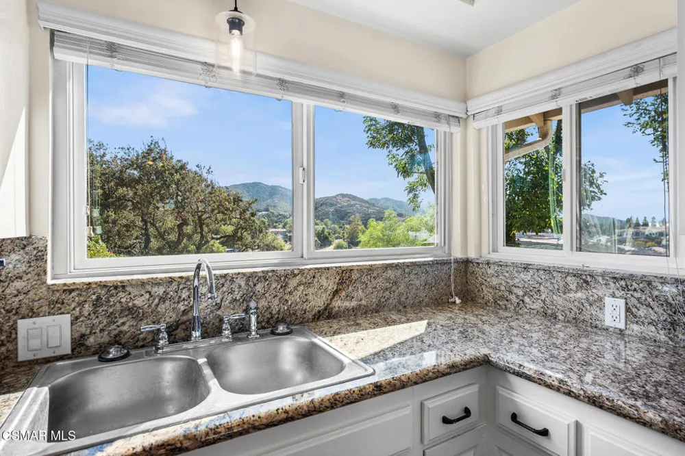 167 Rimrock Road Thousand Oaks, CA 91361