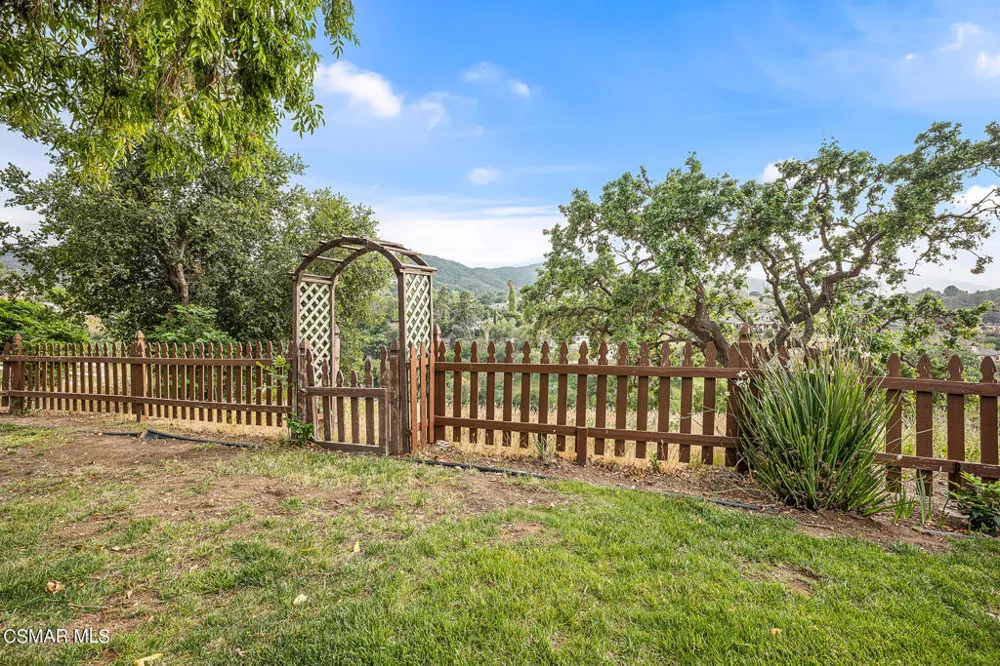 167 Rimrock Road Thousand Oaks, CA 91361