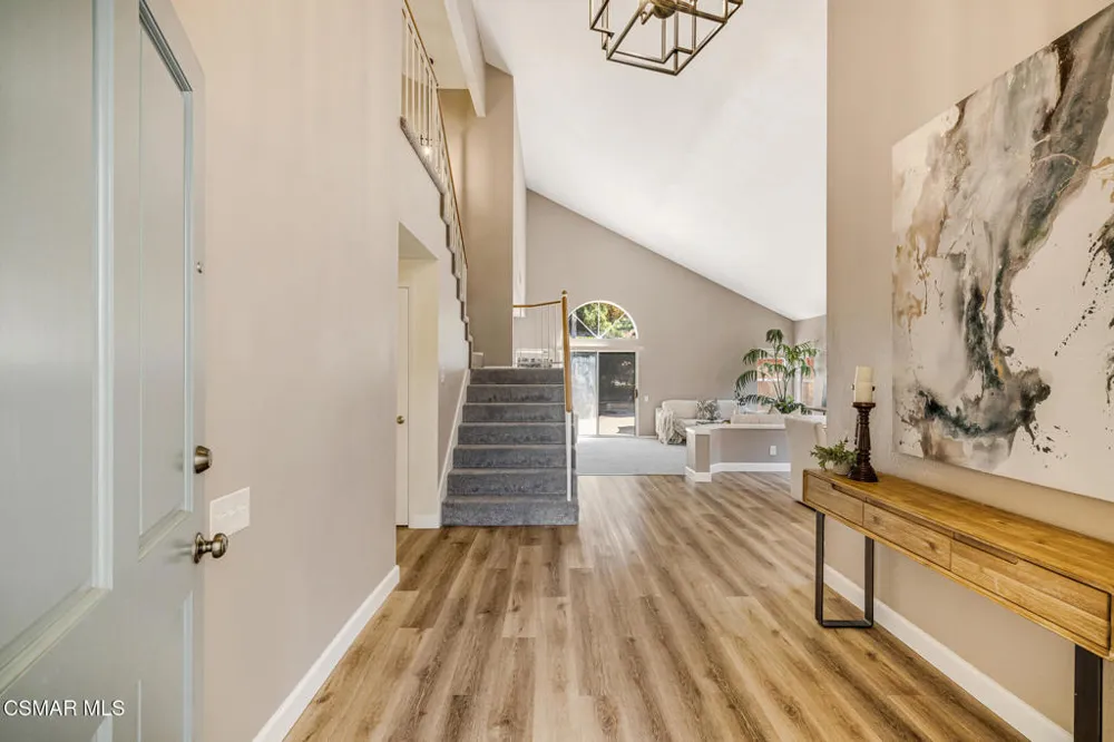 12154 Cherry Grove Street Moorpark, CA 93021