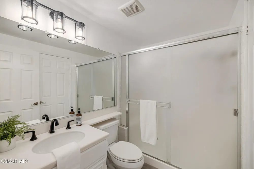 12154 Cherry Grove Street Moorpark, CA 93021