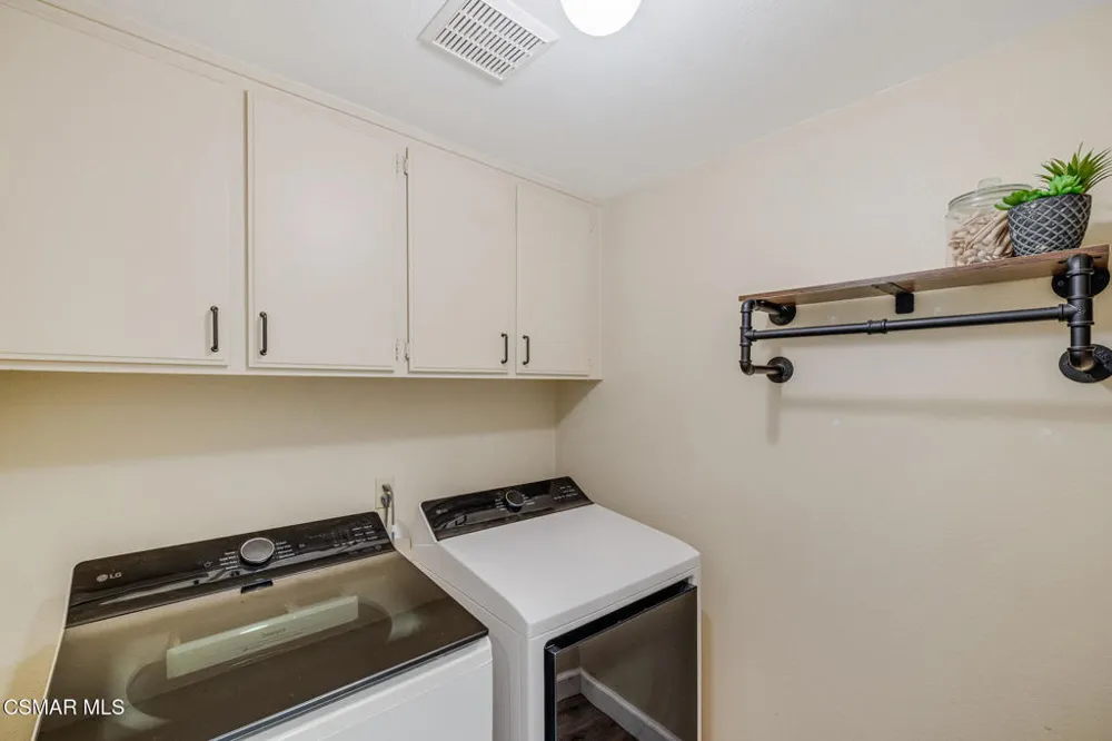 12154 Cherry Grove Street Moorpark, CA 93021