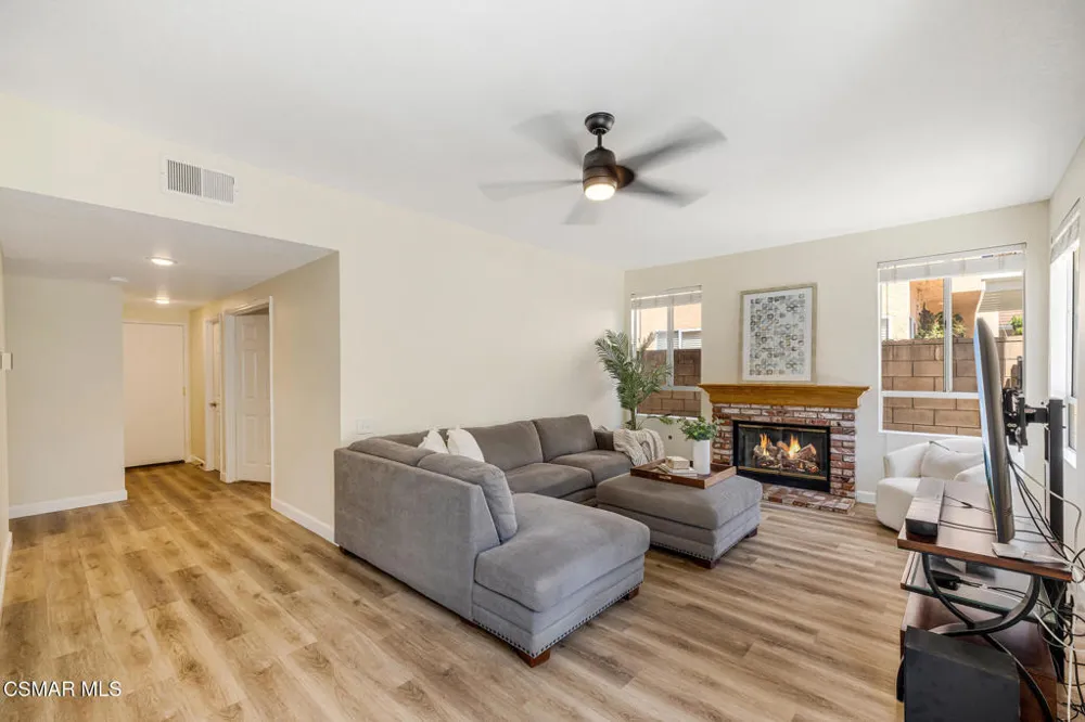 12154 Cherry Grove Street Moorpark, CA 93021