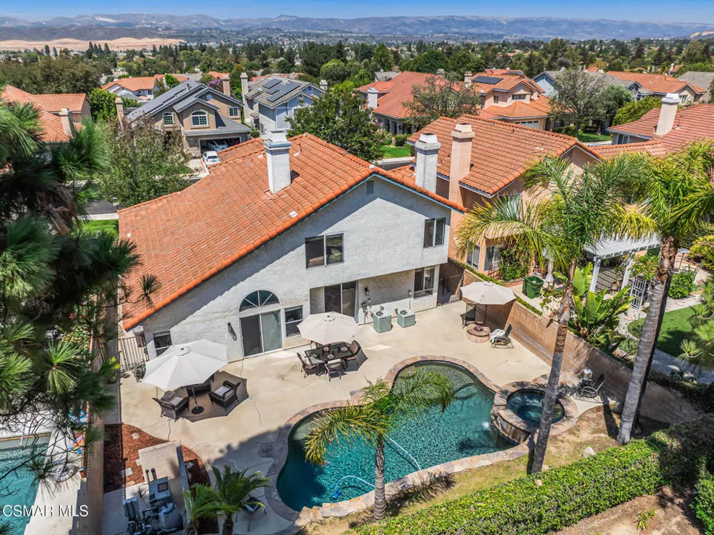 12154 Cherry Grove Street Moorpark, CA 93021