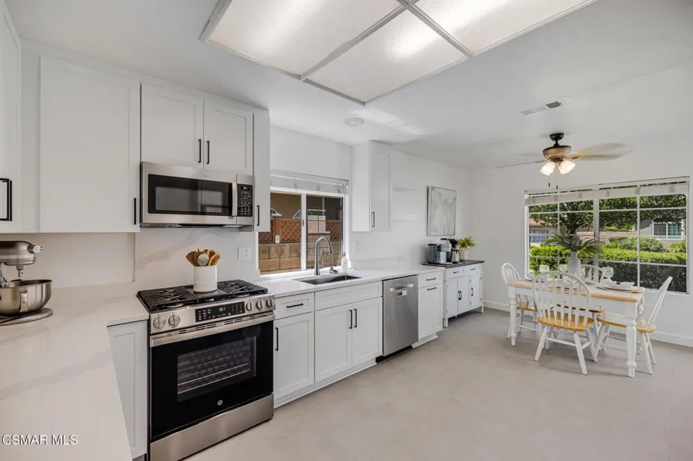 12154 Cherry Grove Street Moorpark, CA 93021