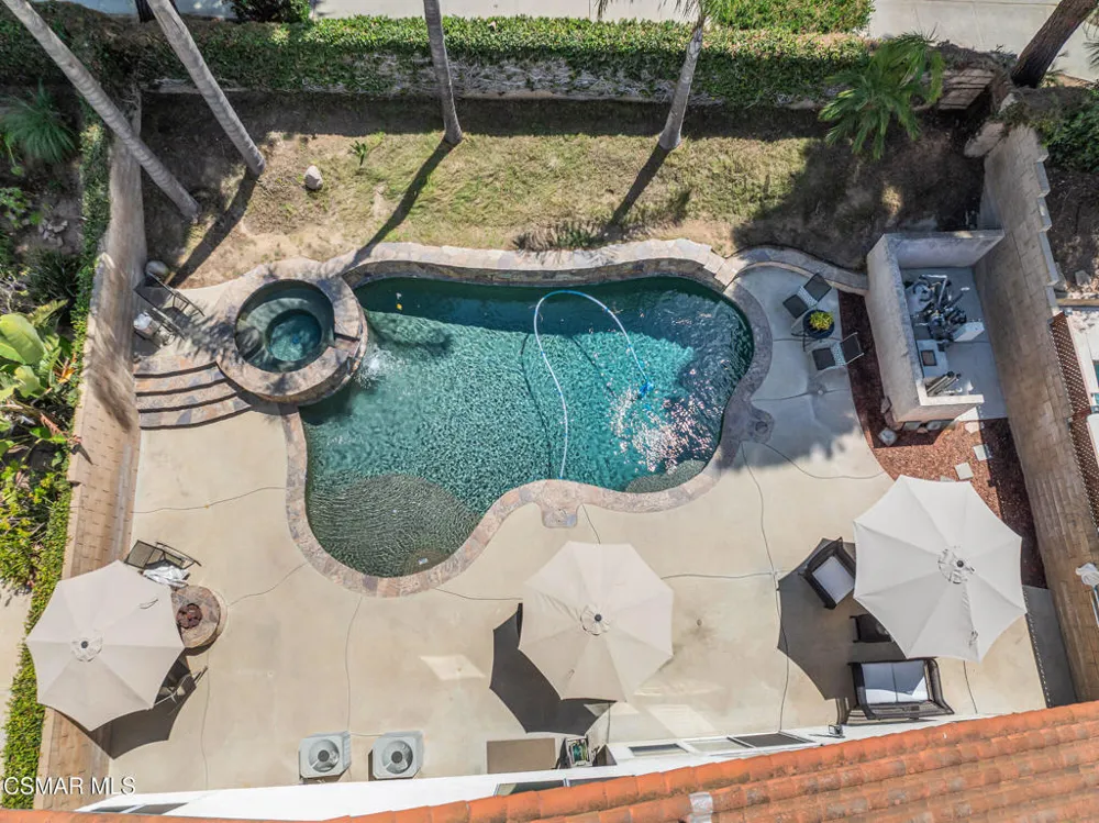 12154 Cherry Grove Street Moorpark, CA 93021