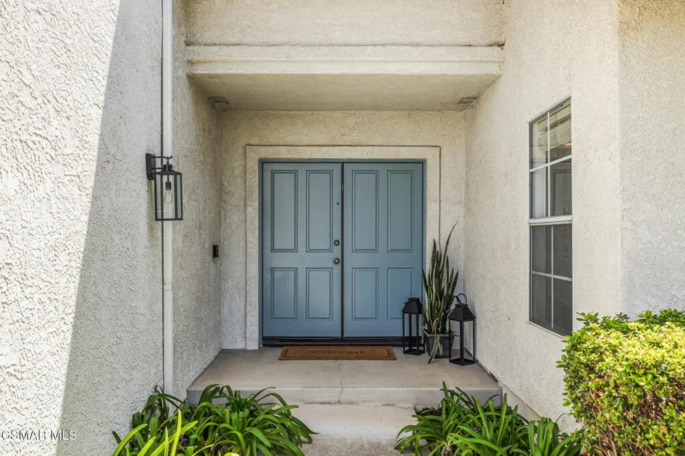 12154 Cherry Grove Street Moorpark, CA 93021