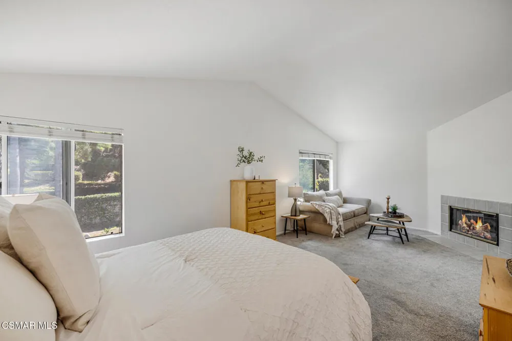 12154 Cherry Grove Street Moorpark, CA 93021