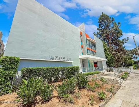 4807 Woodley Avenue #207