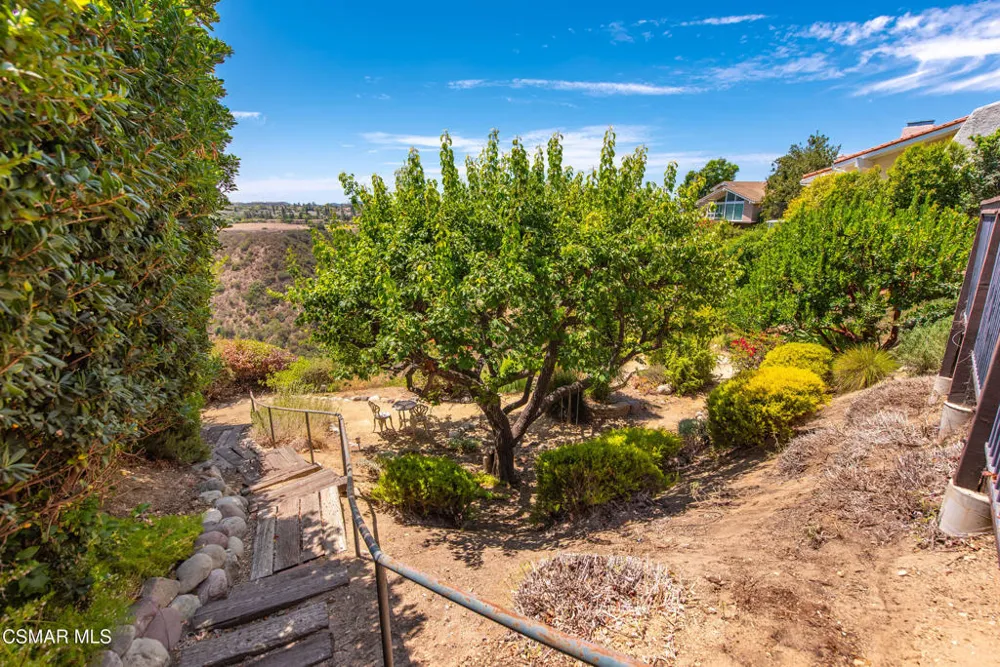 1845 Calle Petaluma Thousand Oaks, CA 91360