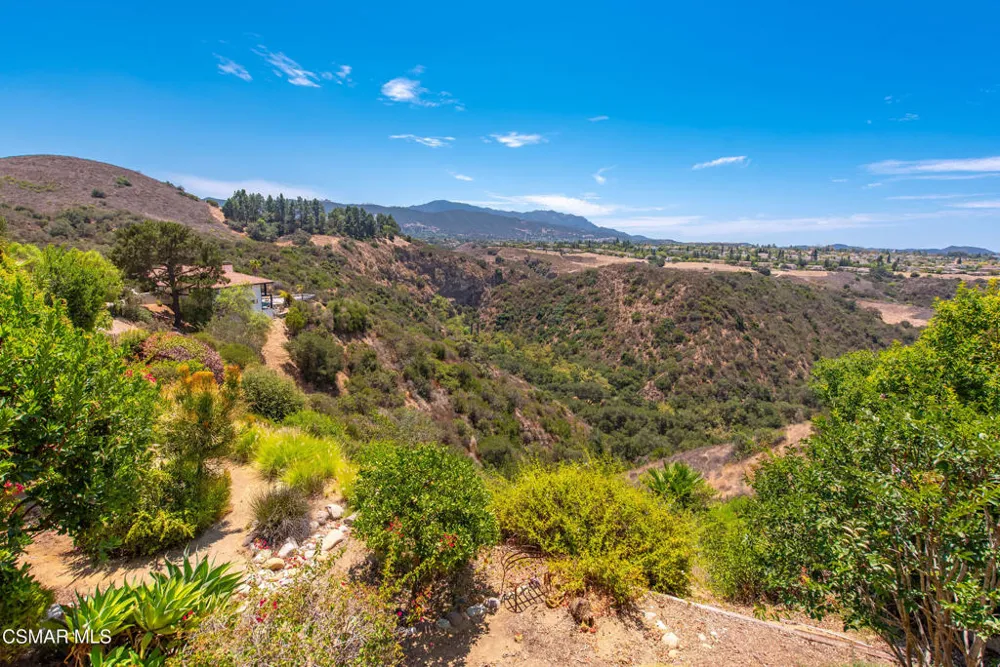 1845 Calle Petaluma Thousand Oaks, CA 91360