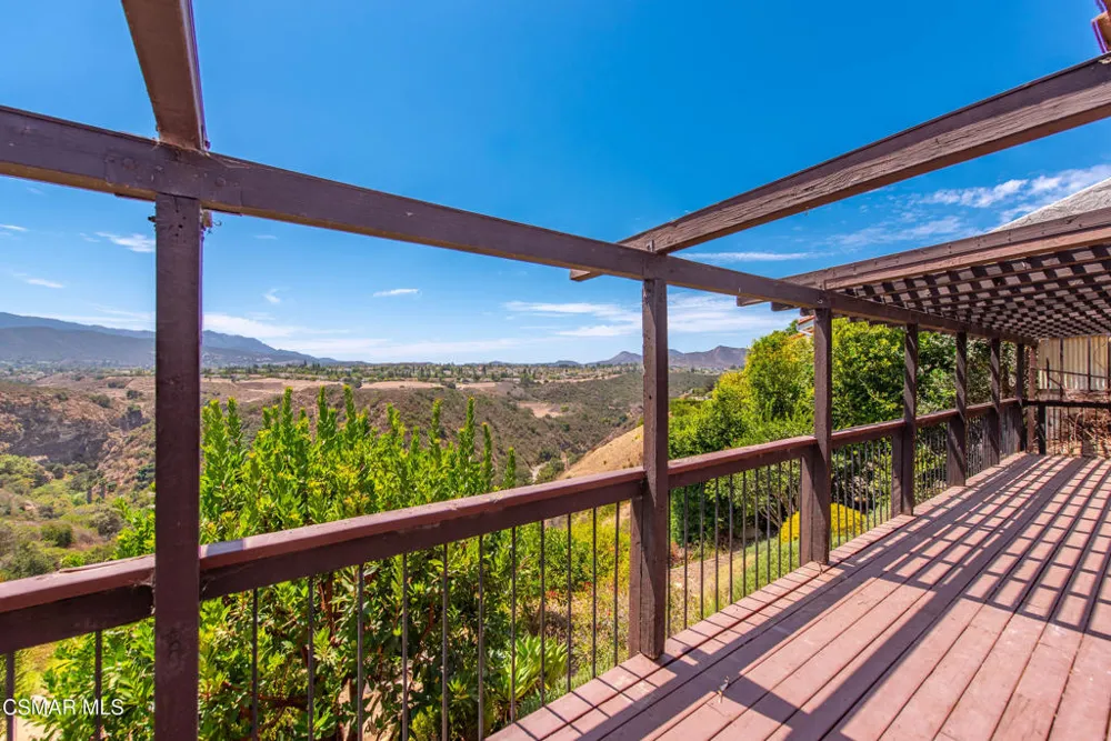 1845 Calle Petaluma Thousand Oaks, CA 91360