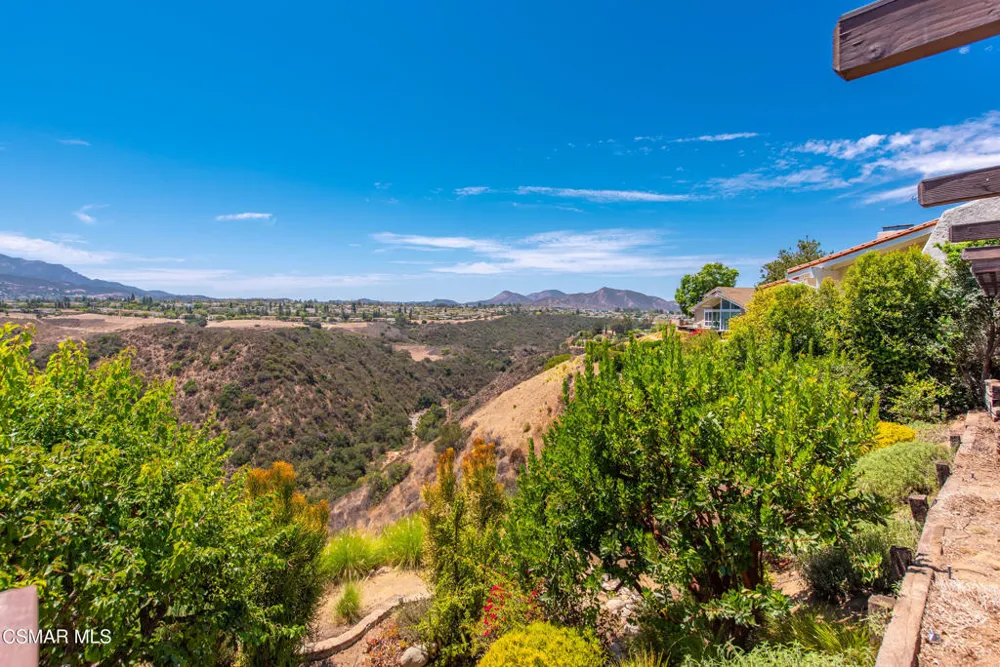 1845 Calle Petaluma Thousand Oaks, CA 91360