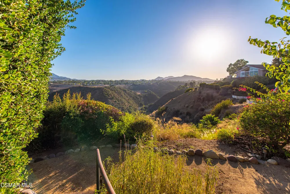 1845 Calle Petaluma Thousand Oaks, CA 91360