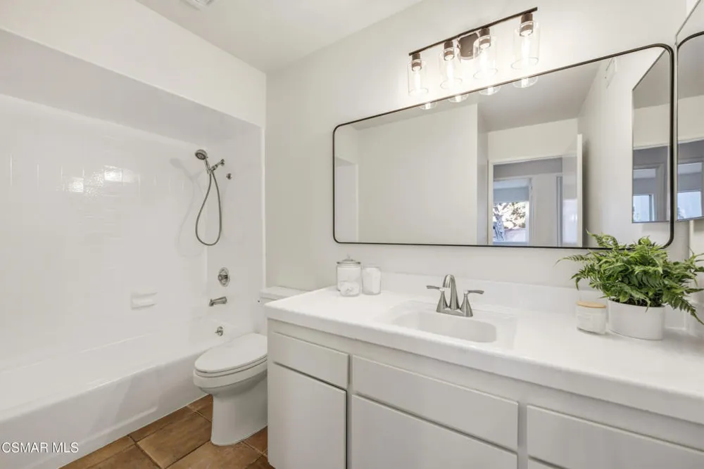 1845 Calle Petaluma Thousand Oaks, CA 91360