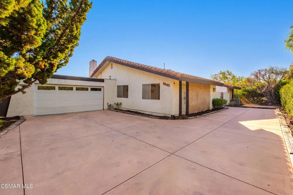 1845 Calle Petaluma Thousand Oaks, CA 91360