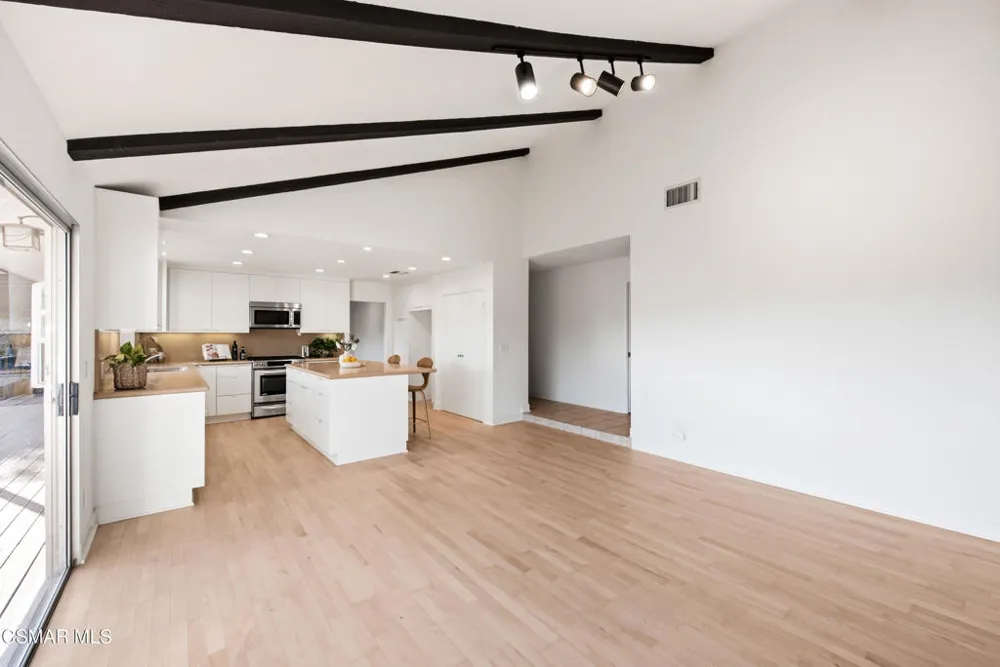 1845 Calle Petaluma Thousand Oaks, CA 91360