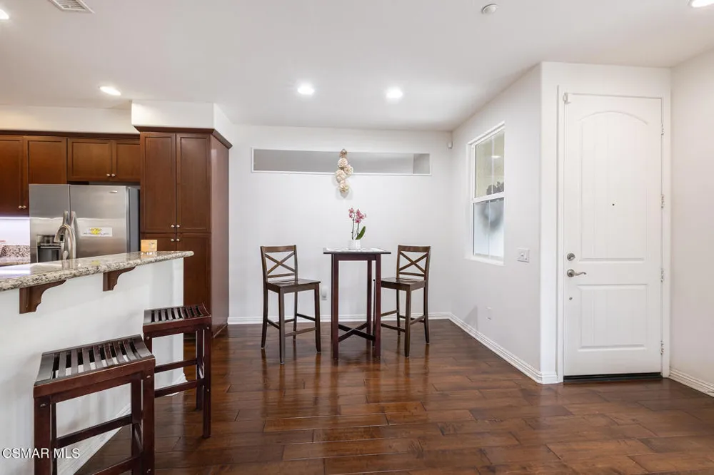 1513 Silver Shadow Drive Newbury Park, CA 91320