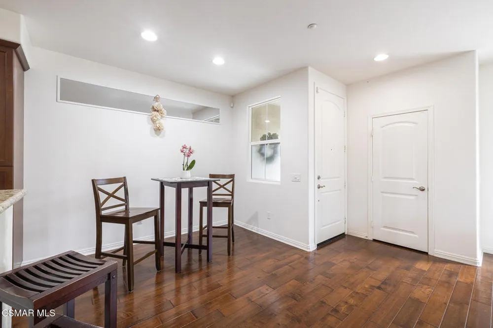 1513 Silver Shadow Drive Newbury Park, CA 91320