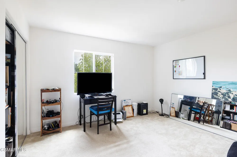 1513 Silver Shadow Drive Newbury Park, CA 91320