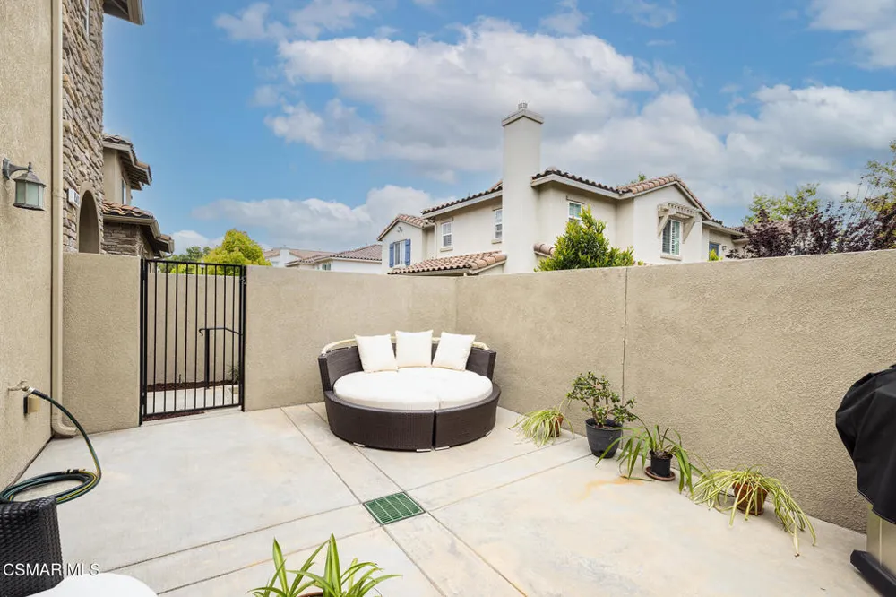 1513 Silver Shadow Drive Newbury Park, CA 91320
