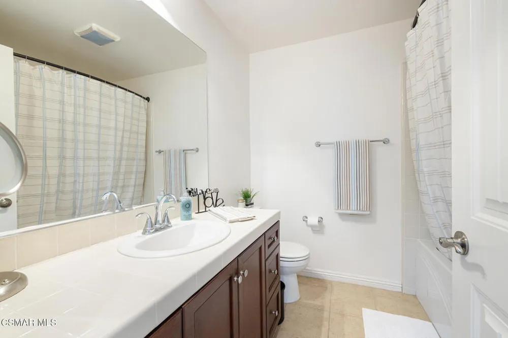 1513 Silver Shadow Drive Newbury Park, CA 91320