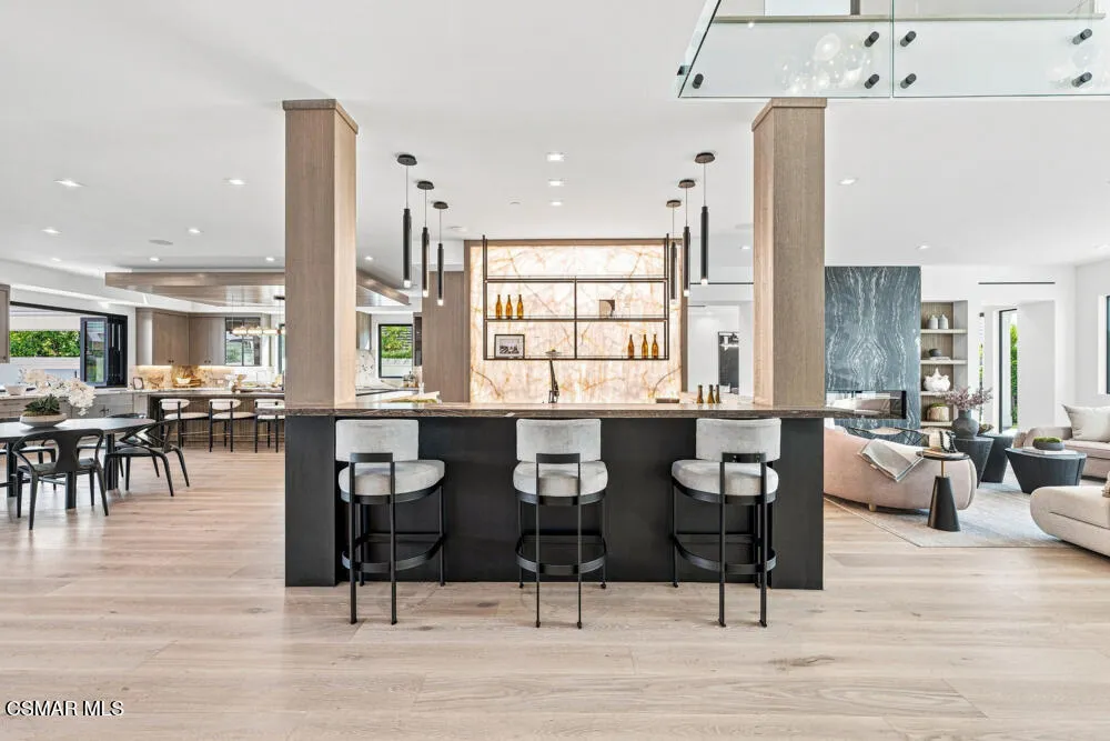 4400 Oak Place Drive Westlake Village, CA 91362
