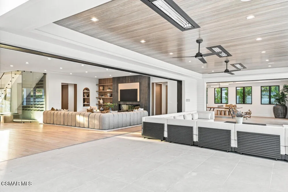 4400 Oak Place Drive Westlake Village, CA 91362