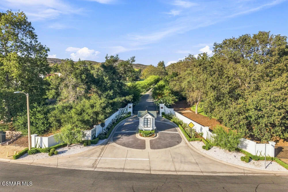 4400 Oak Place Drive Westlake Village, CA 91362