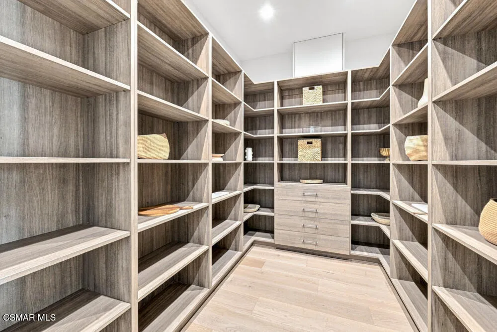 4400 Oak Place Drive Westlake Village, CA 91362