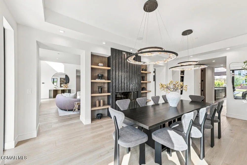 4400 Oak Place Drive Westlake Village, CA 91362