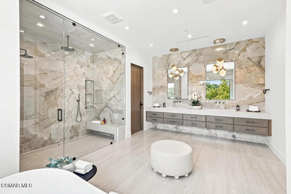 4400 Oak Place Drive Westlake Village, CA 91362