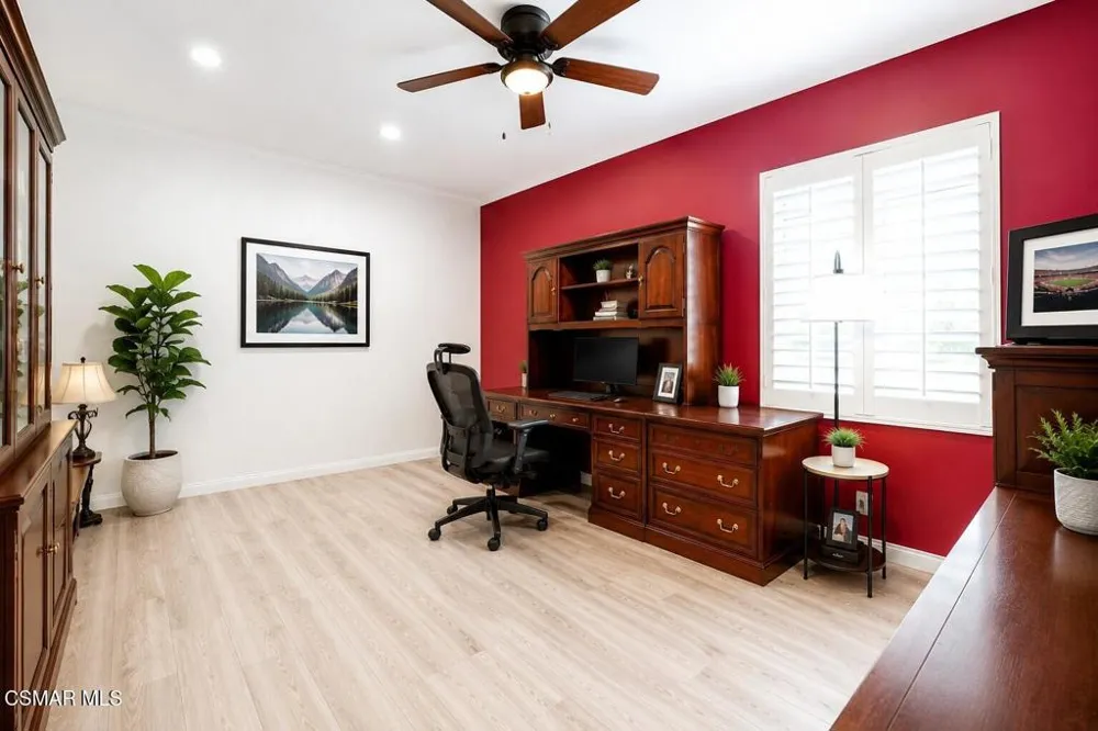 237 Galway Lane Simi Valley, CA 93065