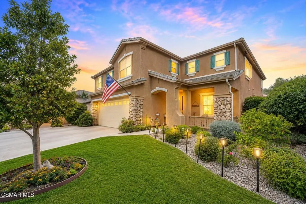 237 Galway Lane Simi Valley, CA 93065